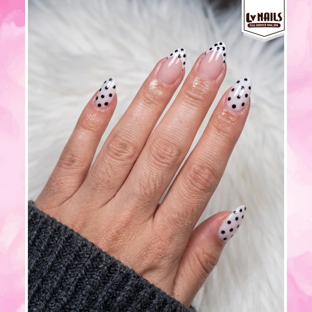 Nail colours